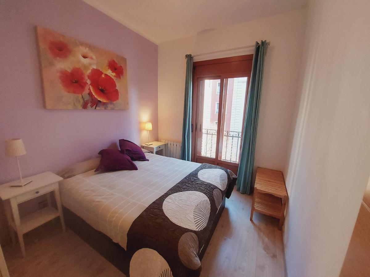 Absolute Sagrada Familia Apartment Barcelona Bagian luar foto